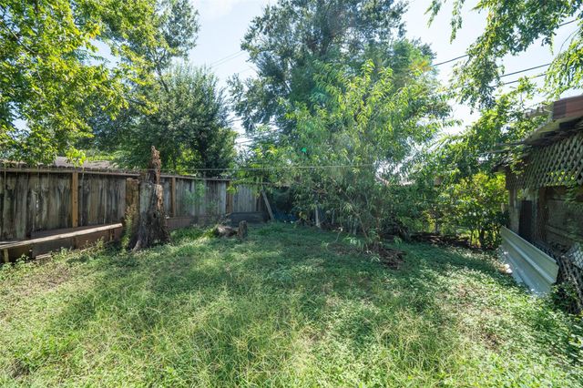 10418 Burman Street, Houston, TX 77029