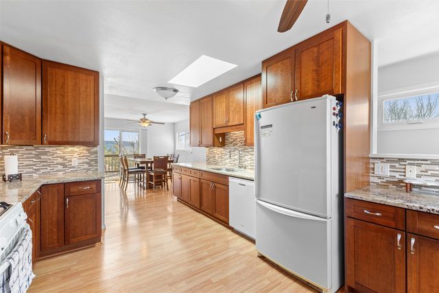 112 Glenview Drive, White Rock, NM 87547