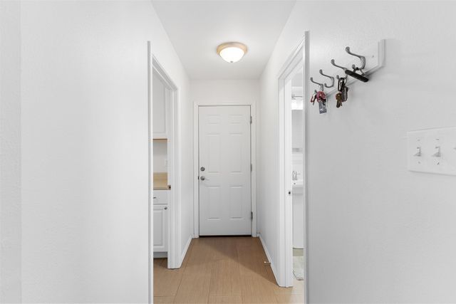 112 Glenview Drive, White Rock, NM 87547