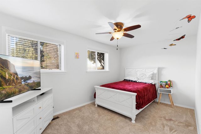 112 Glenview Drive, White Rock, NM 87547