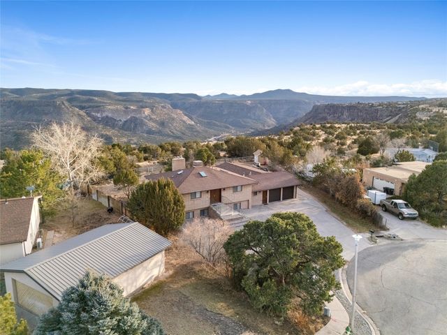 112 Glenview Drive, White Rock, NM 87547