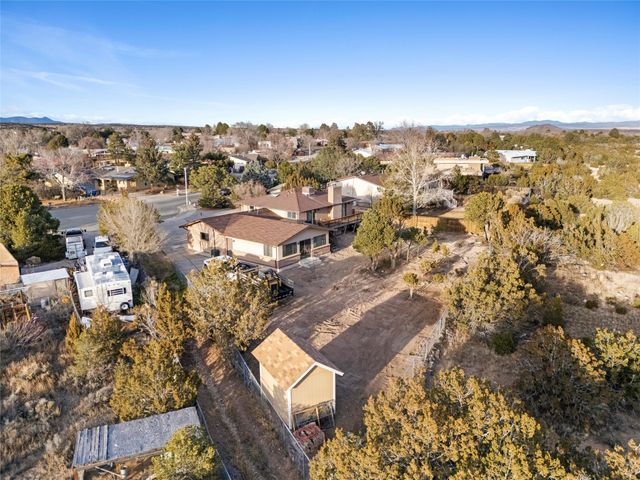 112 Glenview Drive, White Rock, NM 87547