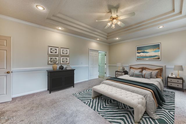 1027 Whittling Wood Drive, Johnson City, TN 37601