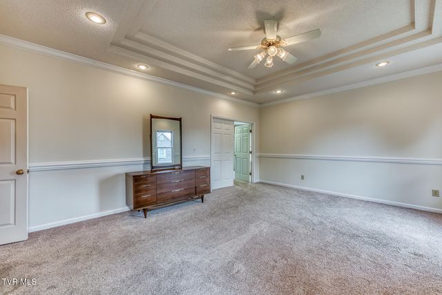 1027 Whittling Wood Drive, Johnson City, TN 37601