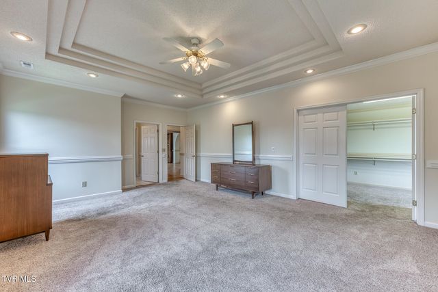 1027 Whittling Wood Drive, Johnson City, TN 37601