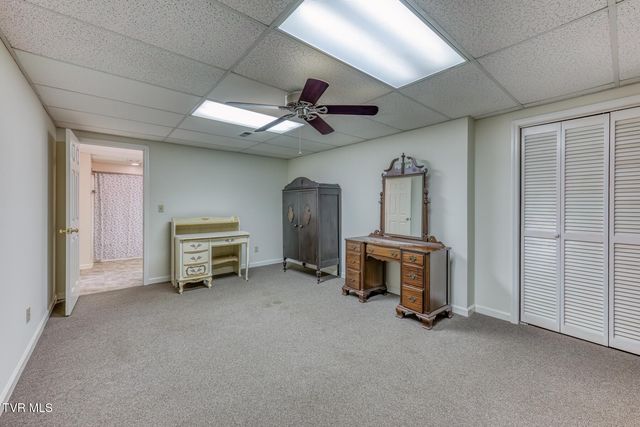 1027 Whittling Wood Drive, Johnson City, TN 37601