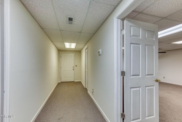 1027 Whittling Wood Drive, Johnson City, TN 37601