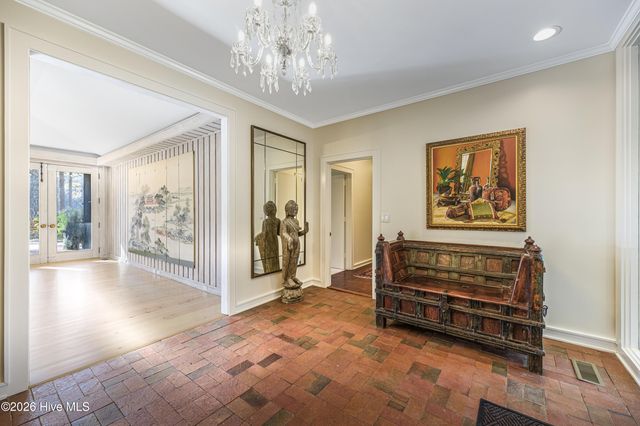 177 Cross Country Lane, Southern Pines, NC 28387