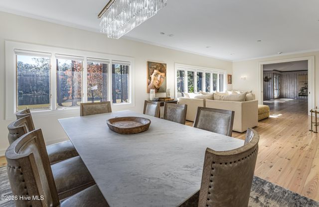 177 Cross Country Lane, Southern Pines, NC 28387