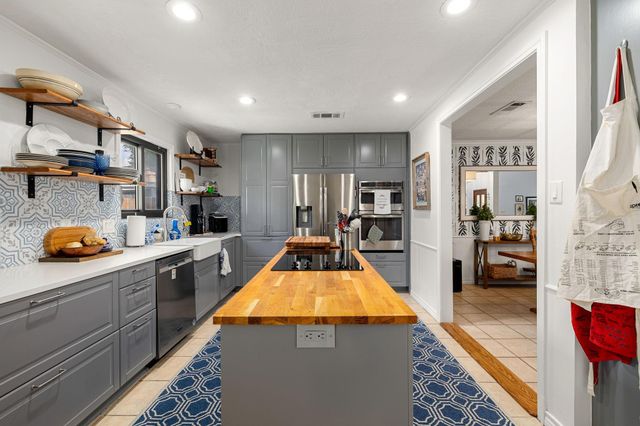 16513 Cornwall Street, Jersey Village, TX 77040