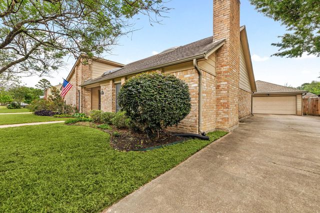 16513 Cornwall Street, Jersey Village, TX 77040