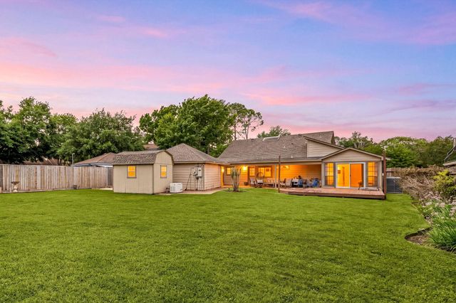 16513 Cornwall Street, Jersey Village, TX 77040