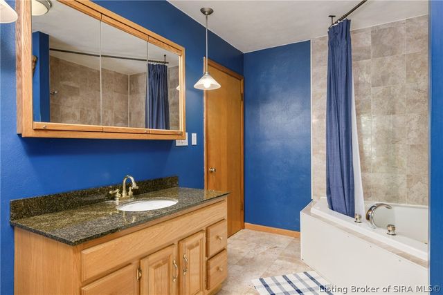 6760 Pioneer Trail NE, Georgetown, IN 47122