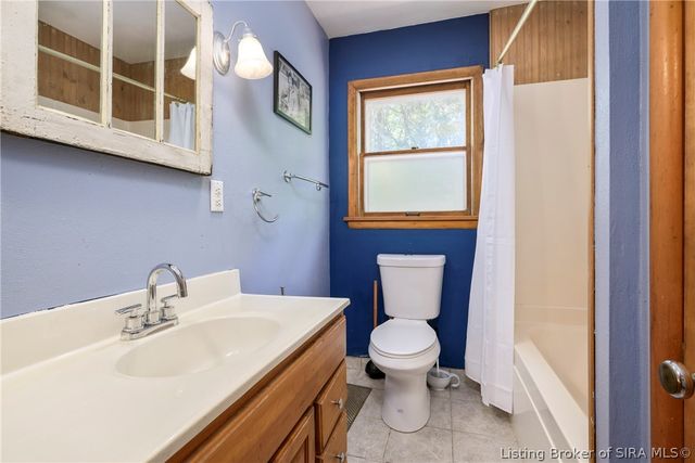 6760 Pioneer Trail NE, Georgetown, IN 47122