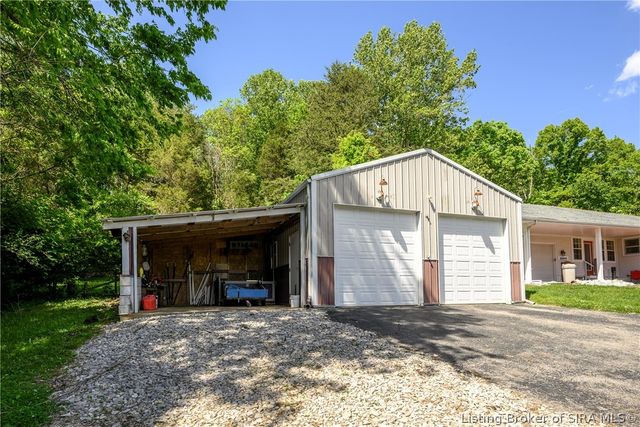 6760 Pioneer Trail NE, Georgetown, IN 47122
