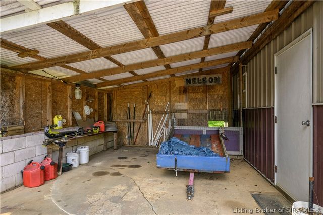 6760 Pioneer Trail NE, Georgetown, IN 47122