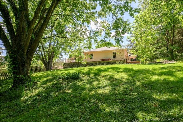 6760 Pioneer Trail NE, Georgetown, IN 47122