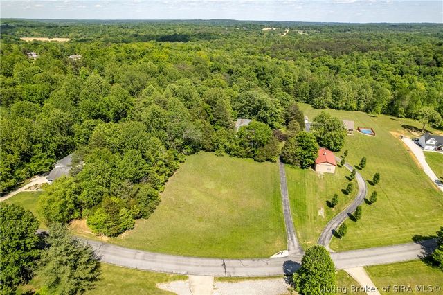 6760 Pioneer Trail NE, Georgetown, IN 47122