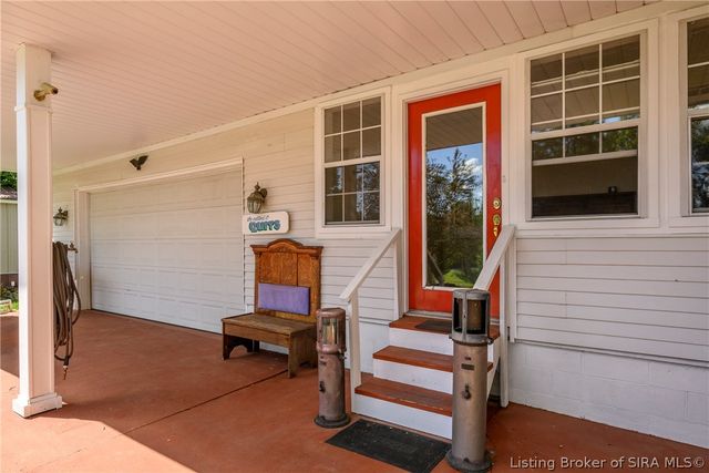 6760 Pioneer Trail NE, Georgetown, IN 47122