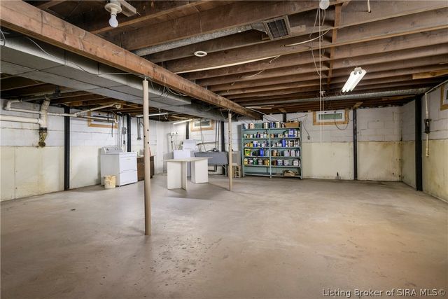 6760 Pioneer Trail NE, Georgetown, IN 47122