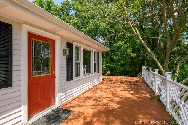 6760 Pioneer Trail NE, Georgetown, IN 47122