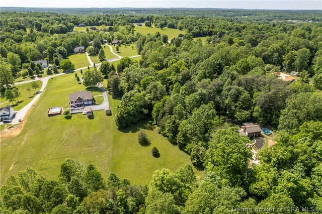 6760 Pioneer Trail NE, Georgetown, IN 47122