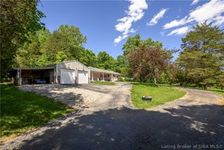 6760 Pioneer Trail NE, Georgetown, IN 47122
