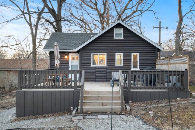 28488 W Valley Road, Ingleside, IL 60041