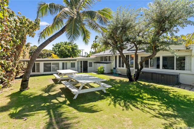 61-707 Papailoa Road, Haleiwa, HI 96712