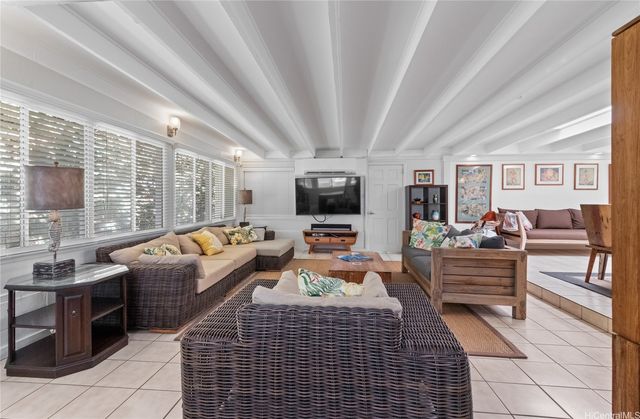 61-707 Papailoa Road, Haleiwa, HI 96712