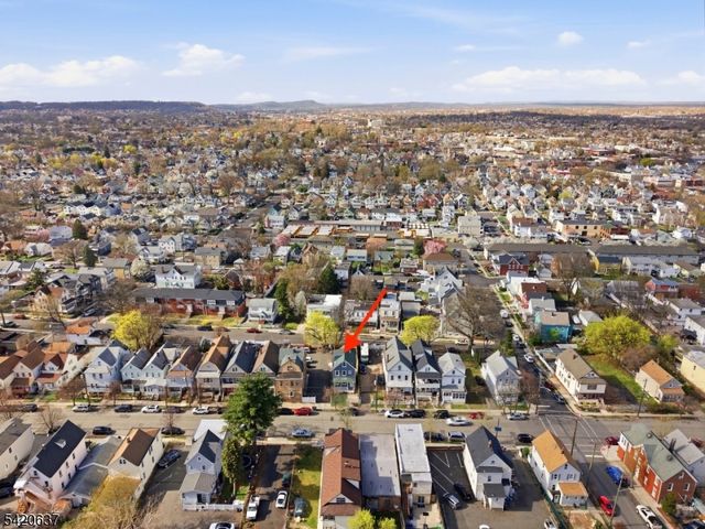 1 Foster St, Clifton City, NJ 07011