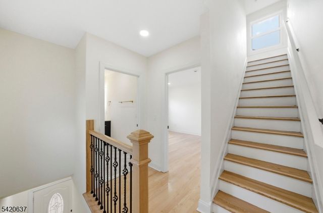 1 Foster St, Clifton City, NJ 07011