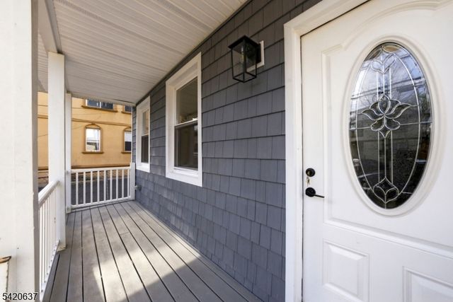 1 Foster St, Clifton City, NJ 07011