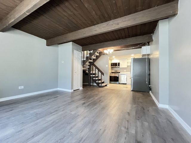81 MAUDE Avenue A, Fox Lake, IL 60020