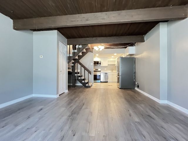 81 MAUDE Avenue A, Fox Lake, IL 60020