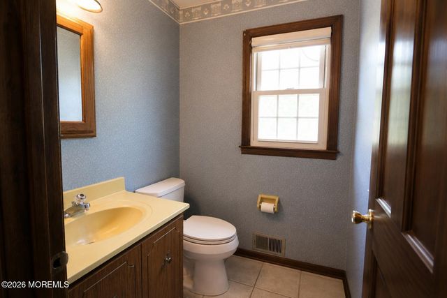 19 Scott Drive, Morganville, NJ 07751