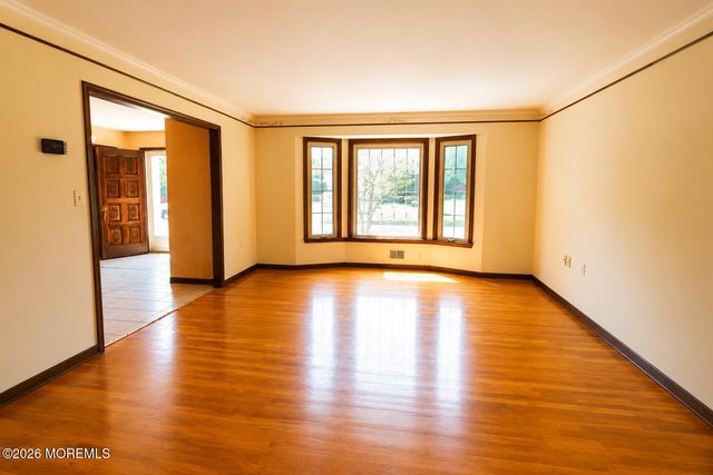 19 Scott Drive, Morganville, NJ 07751