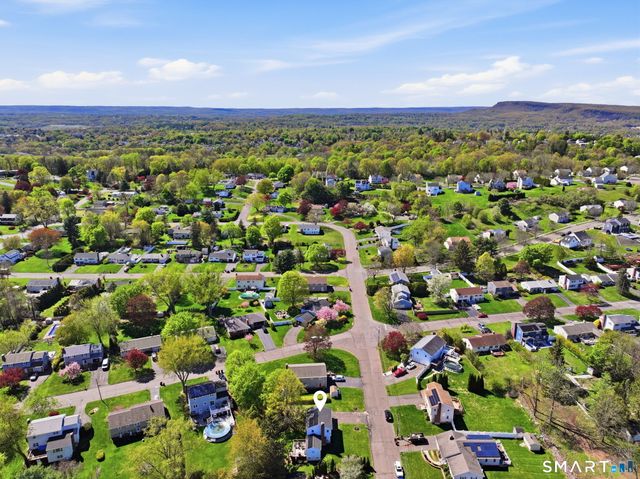 108 Harness Drive, Meriden, CT 06450