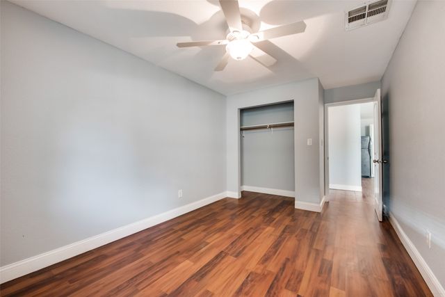 219 Red Wing Drive, Dallas, TX 75241