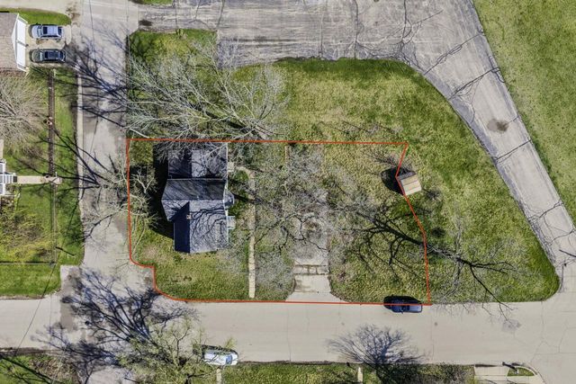 202 E Park STREET, Silver Lake, WI 53170