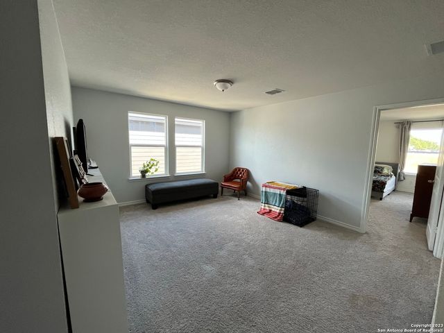 4684 VIA SONOMA TRL, Converse, TX 78109