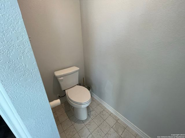 4684 VIA SONOMA TRL, Converse, TX 78109
