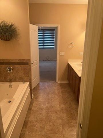 1038 Regent Drive, Matteson, IL 60443