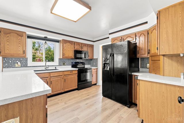 8042 Quail Meadow Lane, West Chester, OH 45069