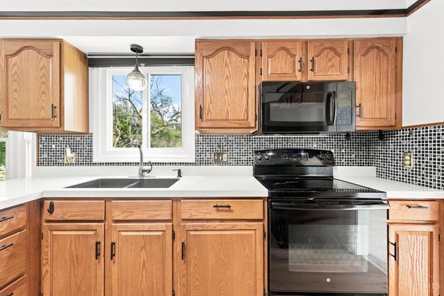 8042 Quail Meadow Lane, West Chester, OH 45069