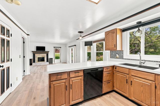 8042 Quail Meadow Lane, West Chester, OH 45069