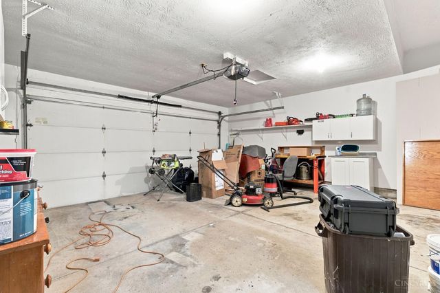 8042 Quail Meadow Lane, West Chester, OH 45069