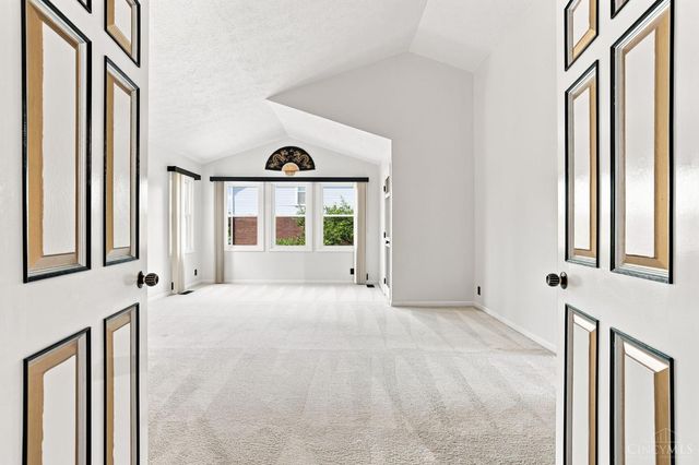 8042 Quail Meadow Lane, West Chester, OH 45069