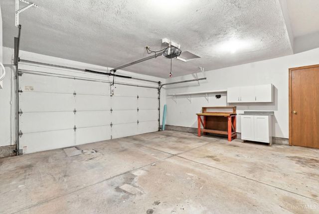 8042 Quail Meadow Lane, West Chester, OH 45069