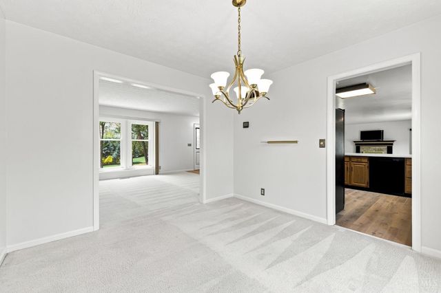 8042 Quail Meadow Lane, West Chester, OH 45069